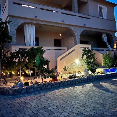Kabashi Apartment 크르크 외부 사진