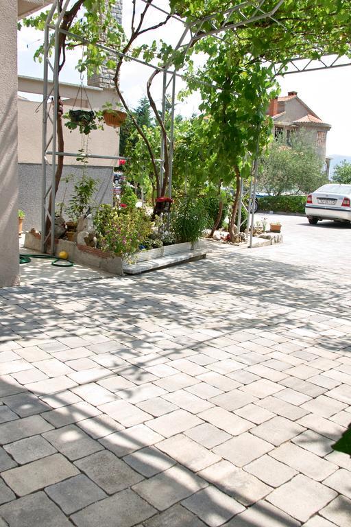 Kabashi Apartment 크르크 외부 사진